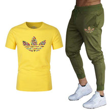 Load image into Gallery viewer, Men T-shirt + pants Sports
