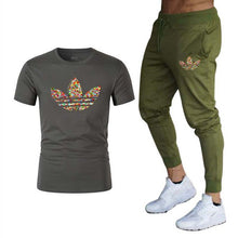 Load image into Gallery viewer, Men T-shirt + pants Sports
